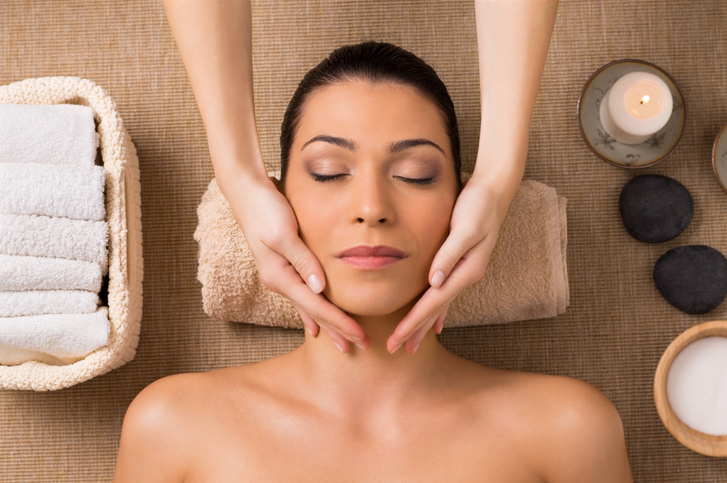 Eyelash Extensions Volume