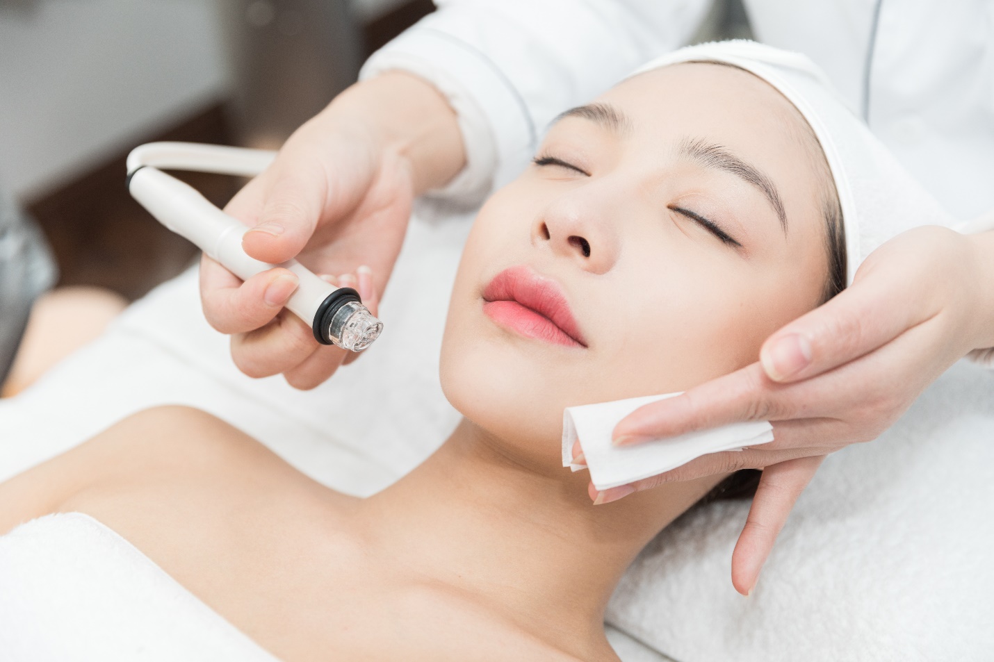 Hydro-Dermabrasion